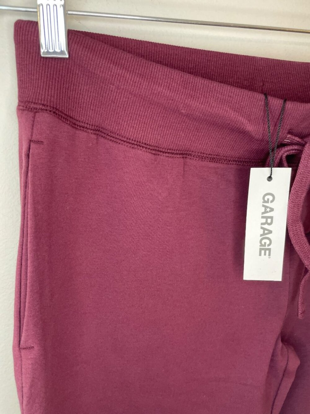 Garage Stretch Terry Bootcut Pants Fig Fantasy Red Women's Sz Medium MSRP$65 NWT - Picture 5 of 10